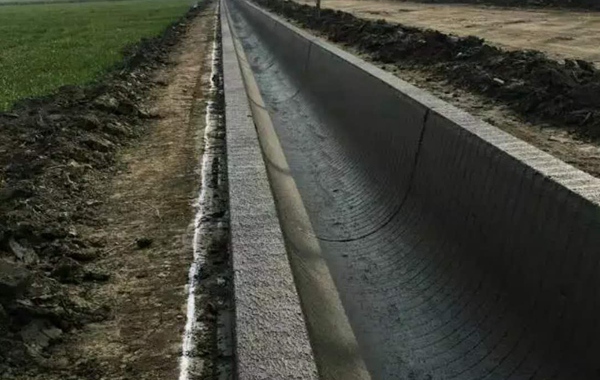 U型渠襯砌機,U型硬質渠滑膜機